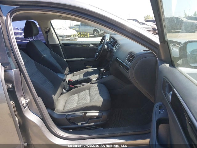 2015 Volkswagen Jetta 2.0 Tdi Comfortline მანქანა იყიდება აუქციონზე, vin: 3VWDA7AJ0FM224645, აუქციონის ნომერი: 12668592