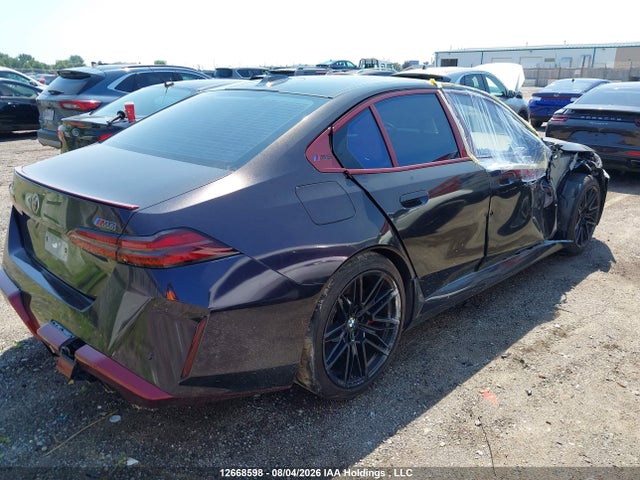 BMW M5 2025 WBS83FK00SCT09956 Image 4