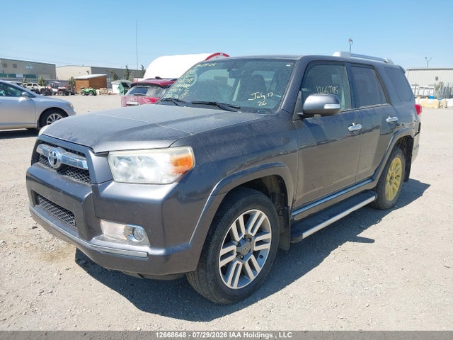 2013 Toyota 4runner Sr5 V6 მანქანა იყიდება აუქციონზე, vin: JTEBU5JR6D5142591, აუქციონის ნომერი: 12668648