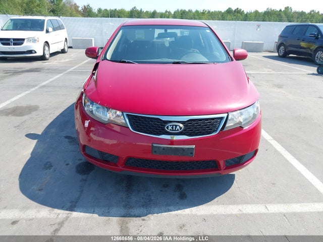 2013 Kia Forte მანქანა იყიდება აუქციონზე, vin: KNAFT4A23D5659950, აუქციონის ნომერი: 12668656