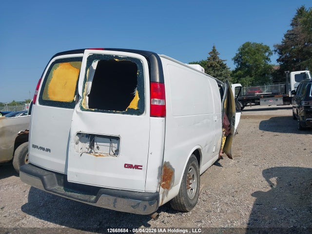 GMC Savana G2500 2018 1GTW7BFG0J1330044 Image 4
