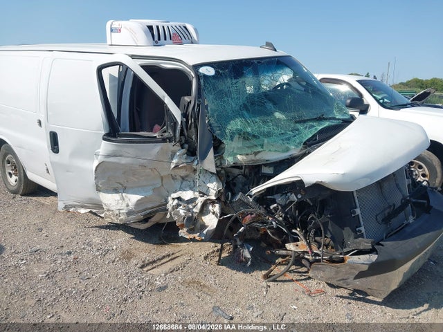GMC Savana G2500 2018 1GTW7BFG0J1330044 Image 6