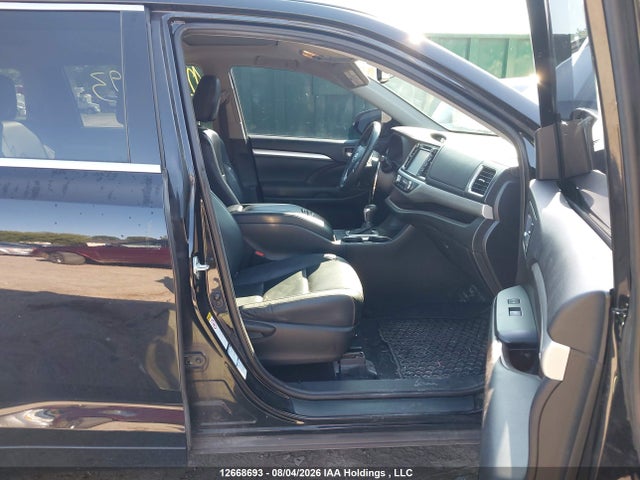 2016 Toyota Highlander Xle მანქანა იყიდება აუქციონზე, vin: 5TDJKRFH1GS501714, აუქციონის ნომერი: 12668693
