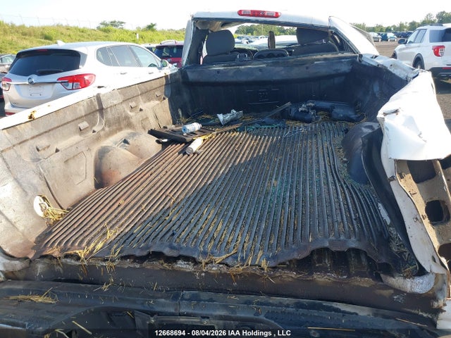 2007 Gmc Sierra K2500 Heavy Duty მანქანა იყიდება აუქციონზე, vin: 1GTHK24657E553750, აუქციონის ნომერი: 12668694