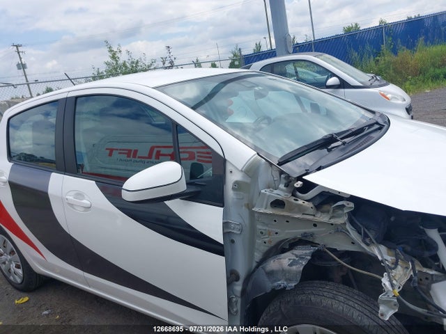 12668695 :رقم المزاد ، VNKKTUD31HA085388 vin ، 2017 Toyota Yaris Le مزاد بيع
