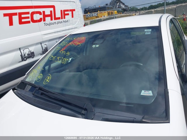 12668695 :رقم المزاد ، VNKKTUD31HA085388 vin ، 2017 Toyota Yaris Le مزاد بيع
