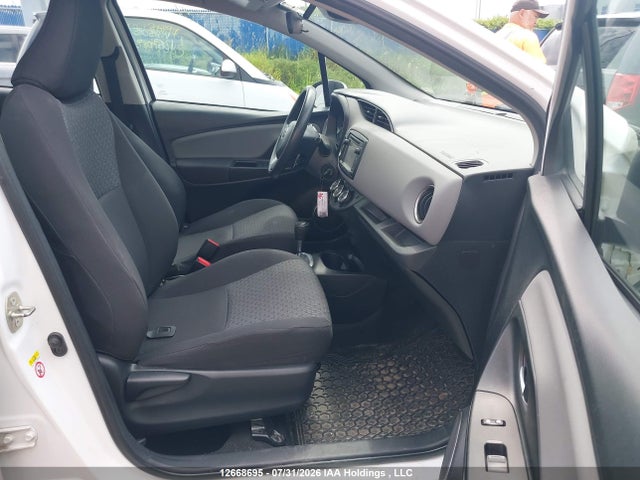 12668695 :رقم المزاد ، VNKKTUD31HA085388 vin ، 2017 Toyota Yaris Le مزاد بيع