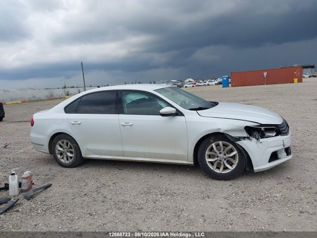 Продажа на аукционе авто 2018 Volkswagen Passat S/r-line, vin: 1VWAA7A37JC030743, номер лота: 12668723