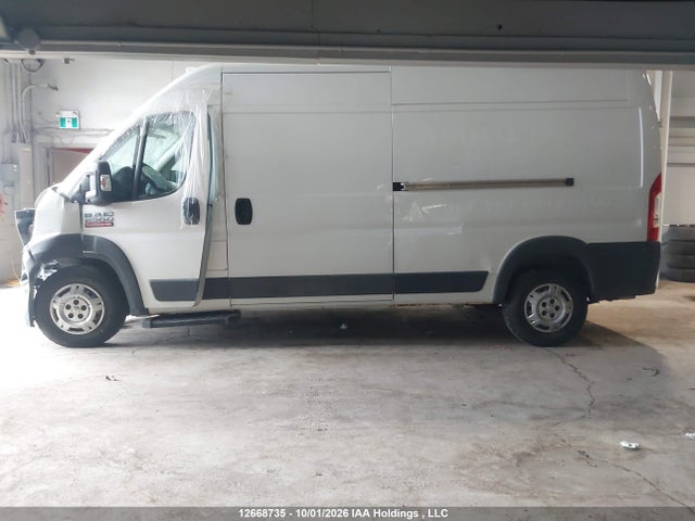 12668735 :رقم المزاد ، 3C6TRVDG5FE515834 vin ، 2015 Ram Promaster 2500 2500 High مزاد بيع