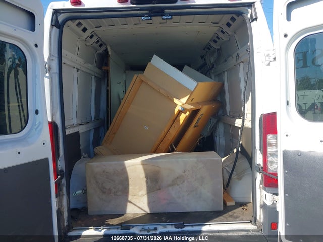 12668735 :رقم المزاد ، 3C6TRVDG5FE515834 vin ، 2015 Ram Promaster 2500 2500 High مزاد بيع