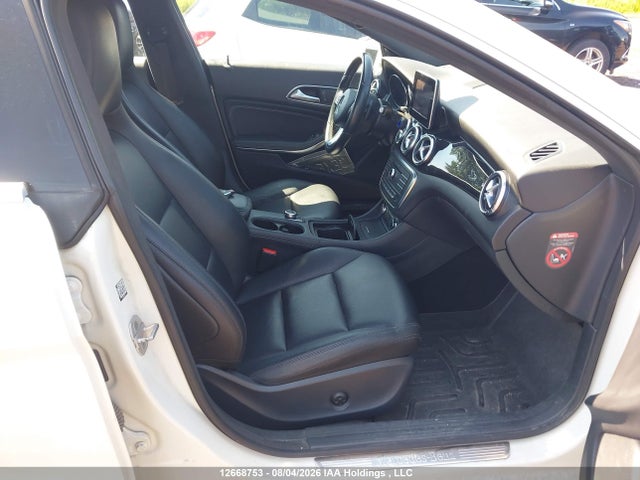 2015 Mercedes-benz Cla მანქანა იყიდება აუქციონზე, vin: WDDSJ4GB9FN232134, აუქციონის ნომერი: 12668753