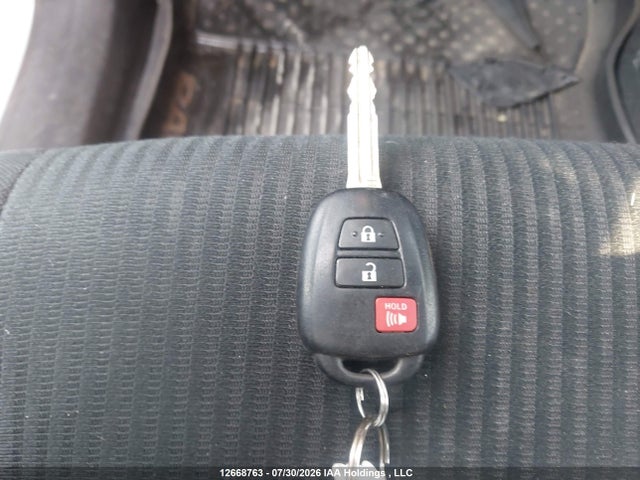Toyota RAV4 LE 2017 2T3BFREV9HW550045 Image 11