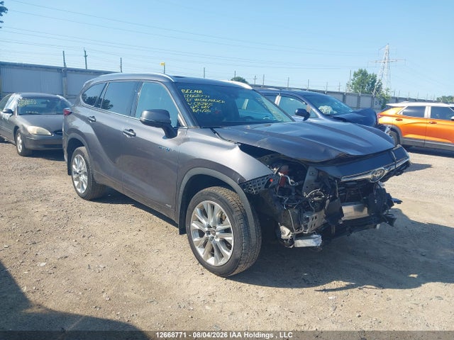2021 Toyota Highlander მანქანა იყიდება აუქციონზე, vin: 5TDDBRCH9MS032188, აუქციონის ნომერი: 12668771