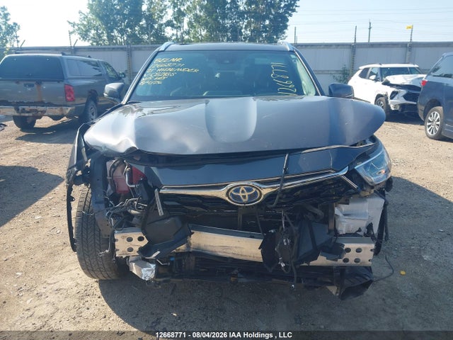 Продажа на аукционе авто 2021 Toyota Highlander, vin: 5TDDBRCH9MS032188, номер лота: 12668771