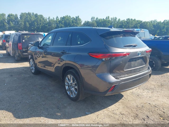 Продажа на аукционе авто 2021 Toyota Highlander, vin: 5TDDBRCH9MS032188, номер лота: 12668771
