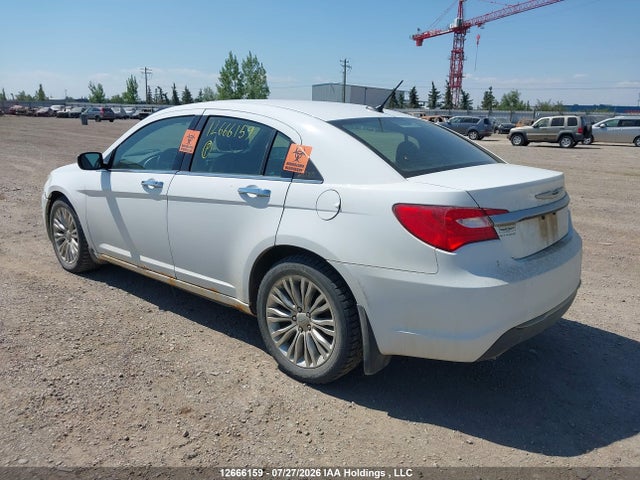 2012 Chrysler 200 Limited მანქანა იყიდება აუქციონზე, vin: 1C3CCBCG9CN245688, აუქციონის ნომერი: 12666159