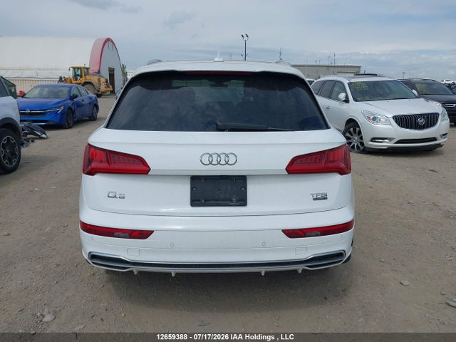 Audi Q5 2.0t Technik 2018 WA1FNAFY1J2023656 Image 15