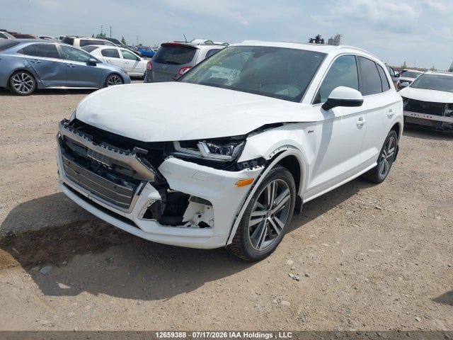 Audi Q5 2.0t Technik 2018 WA1FNAFY1J2023656 Image 2