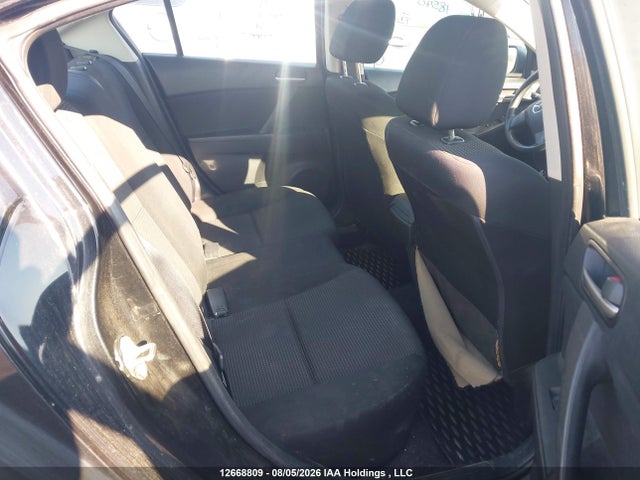 12668809 :رقم المزاد ، JM1BL1UF5C1539068 vin ، 2012 Mazda Mazda3 Gx مزاد بيع
