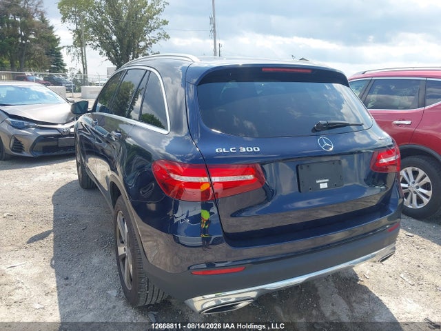 2017 Mercedes-benz Glc 300 4matic მანქანა იყიდება აუქციონზე, vin: WDC0G4KB6HV000675, აუქციონის ნომერი: 12668811