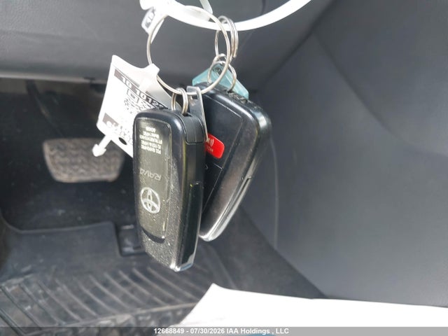 2T3R1RFV0MC236677 Toyota Rav4 Xle/xle Premium