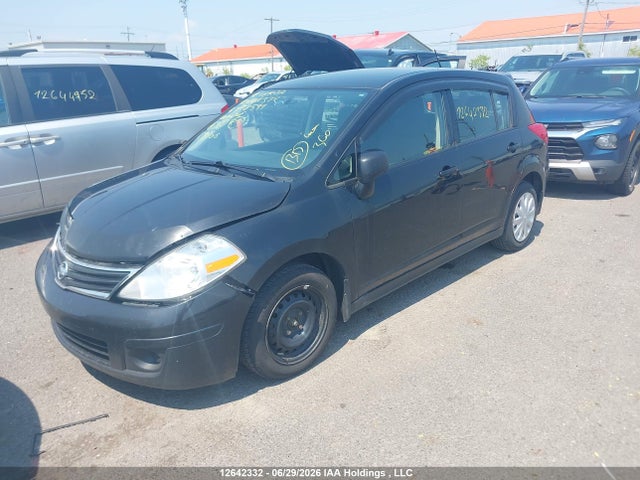 12642332 :رقم المزاد ، 3N1BC1CP6CL378591 vin ، 2012 Nissan Versa 1.8 S مزاد بيع
