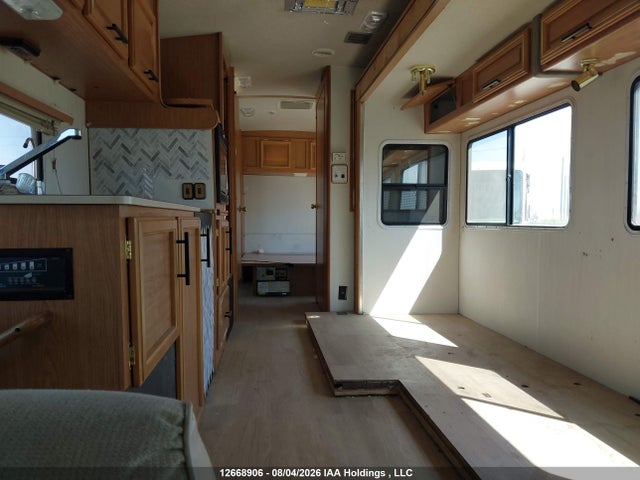 1997 Ford Econoline E450 Super Duty Cutwy  Rv მანქანა იყიდება აუქციონზე, vin: 1FDLE40S0VHB65901, აუქციონის ნომერი: 12668906