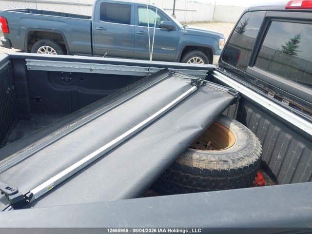 12668955 :رقم المزاد ، 1N6AA0EC0CN306284 vin ، 2012 Nissan Titan Pro-4x/s/sl/sv مزاد بيع