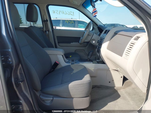Продажа на аукционе авто 2009 Ford Escape Xlt, vin: 1FMCU03729KB07266, номер лота: 12668958