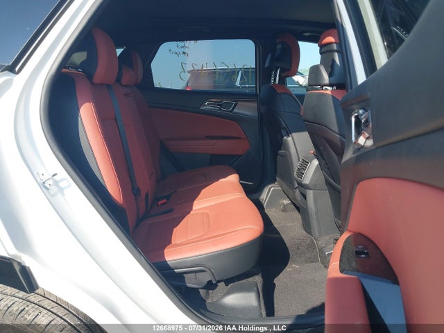 Продажа на аукционе авто 2023 Kia Sportage, vin: KNDPVCAF9P7194677, номер лота: 12668975