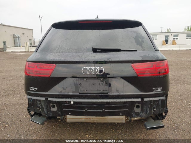 Audi Q7 Premium Plus 2017 WA1LAAF7XHD020761 Image 17