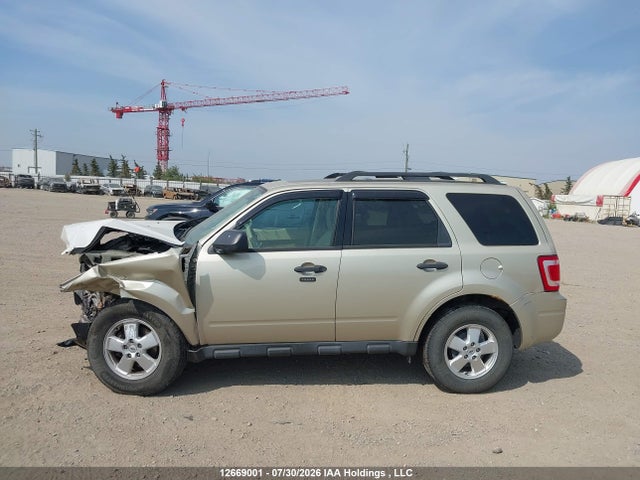 2011 Ford Escape Xlt მანქანა იყიდება აუქციონზე, vin: 1FMCU9DG1BKB49615, აუქციონის ნომერი: 12669001
