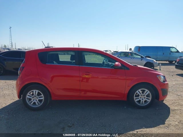 Chevrolet SONIC LT 2016 1G1JC6SB0G4166494 Image 13