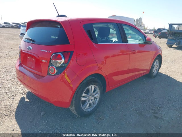 Chevrolet SONIC LT 2016 1G1JC6SB0G4166494 Image 4