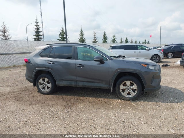 Toyota RAV4 LE 2019 2T3B1RFV8KC020798 Image 13