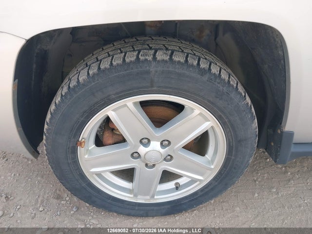 2008 Jeep Compass Sport/north მანქანა იყიდება აუქციონზე, vin: 1J8FT47W48D517642, აუქციონის ნომერი: 12669052