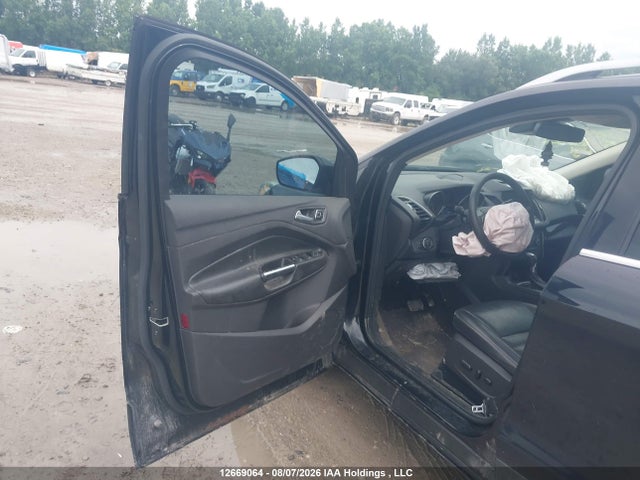 Ford Escape Titanium 2017 1FMCU9J91HUE99068 Image 20