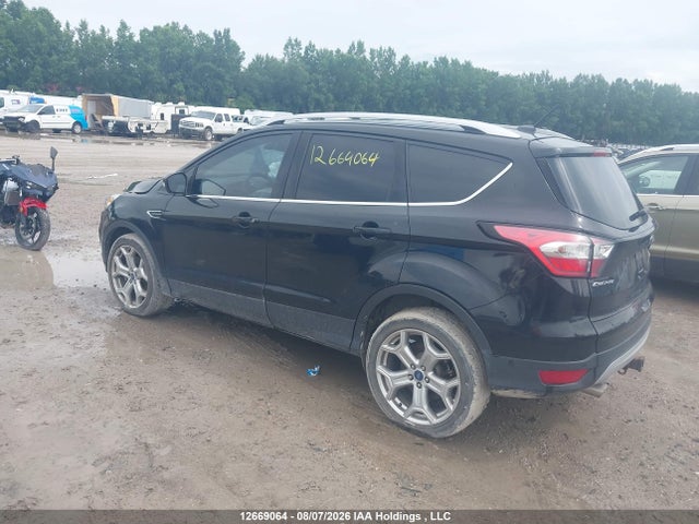 Ford Escape Titanium 2017 1FMCU9J91HUE99068 Image 3
