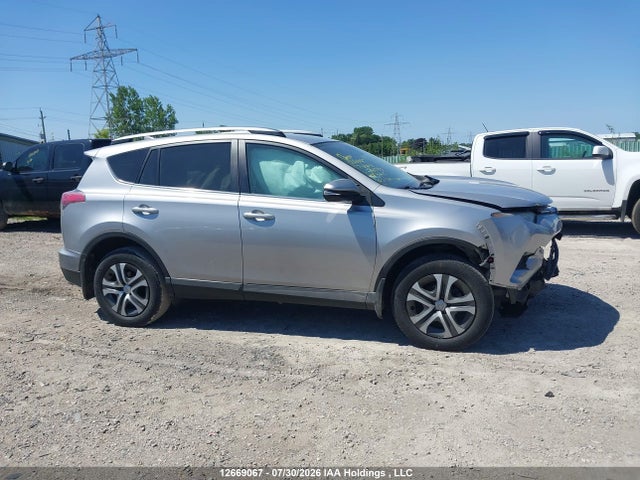 Toyota RAV4 LE 2017 2T3ZFREV8HW341295 Image 13