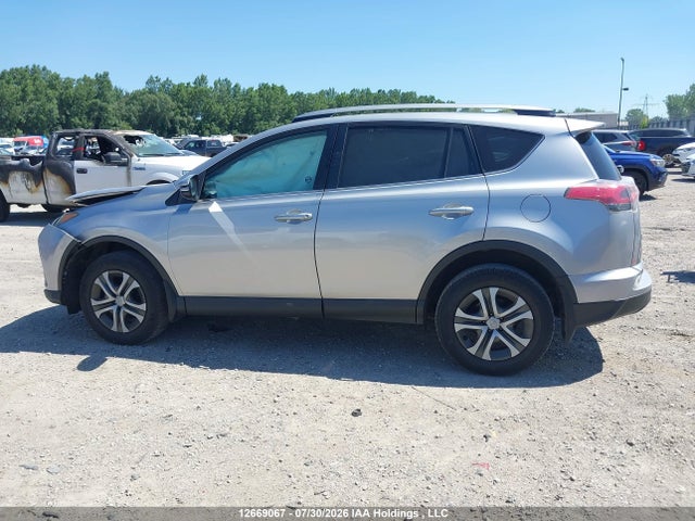 Toyota RAV4 LE 2017 2T3ZFREV8HW341295 Image 14