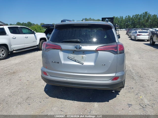 Toyota RAV4 LE 2017 2T3ZFREV8HW341295 Image 16