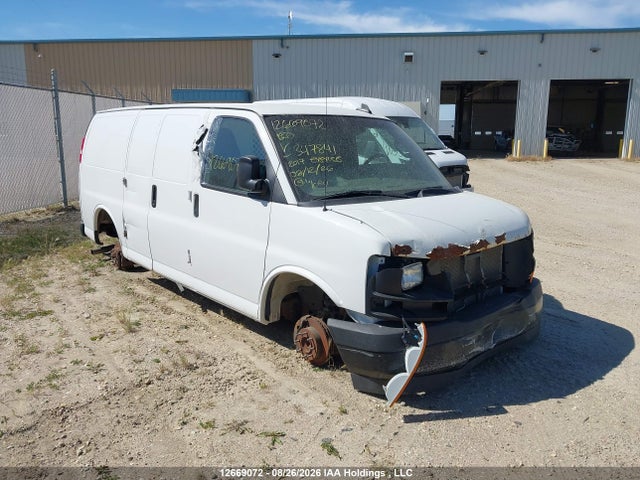 Chevrolet Express 2500 1wt 2017 1GCWGAFF7H1347841 главное изображение