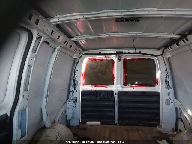 Chevrolet Express 2500 1wt 2017 1GCWGAFF7H1347841 Image 8