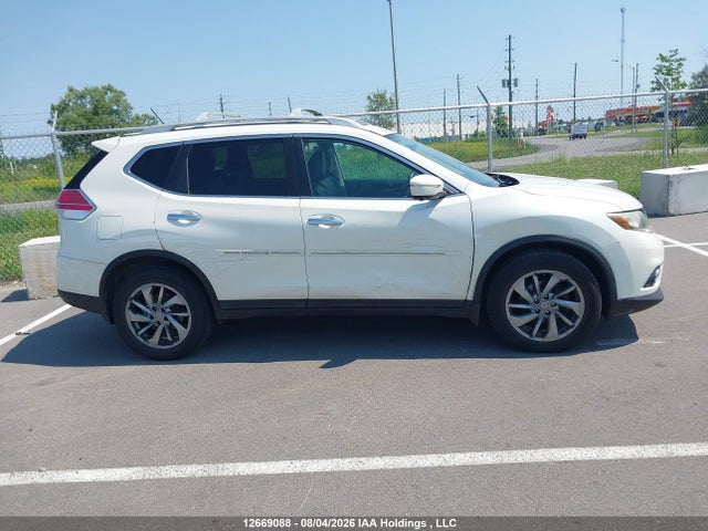 5N1AT2MV1FC815226 Nissan Rogue S/sl/sv