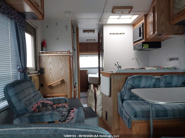 1991 Ford Econoline E350 Cutaway Van მანქანა იყიდება აუქციონზე, vin: 1FDKE30G9MHA59480, აუქციონის ნომერი: 12669103