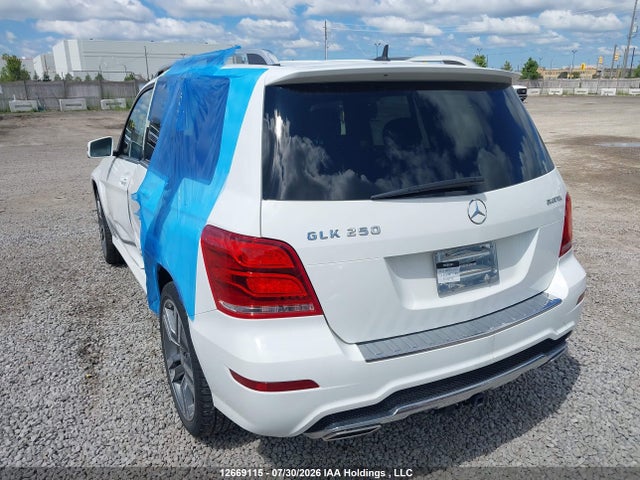 2015 Mercedes-benz Glk 250 Bluetec მანქანა იყიდება აუქციონზე, vin: WDCGG0EBXFG427507, აუქციონის ნომერი: 12669115