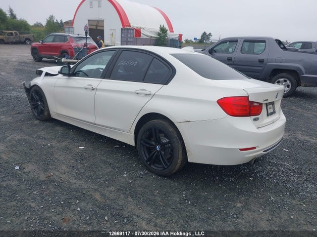 BMW 320 I Xdrive 2015 WBA3C3G52FNS72906 Image 3