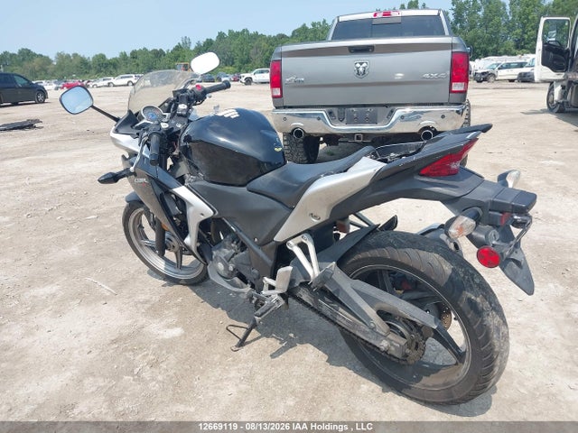 Aukcja sprzedaży 2012 Honda Cbr250 R, vin: MLHMC4129C5300382, numer aukcji: 12669119