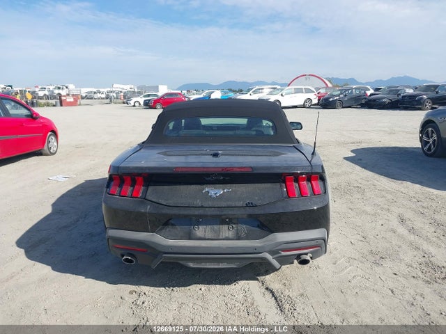 Ford Mustang 2026 1FAGP8UH7T5119265 Image 17