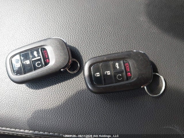 Honda Civic Touring 2022 2HGFE1F95NH003682 Image 10